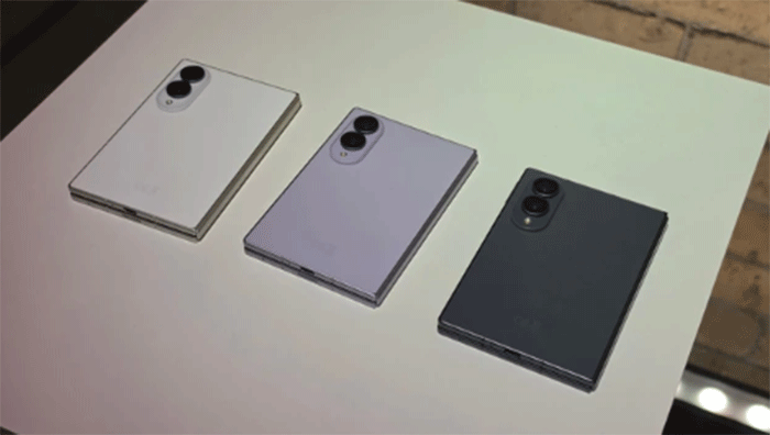 Samsung Galaxy Z Fold 8. Foto: Habib Allbi Ferdian/kumparan