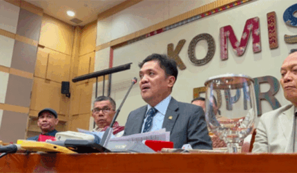Ketua Komisi III DPR RI sekaligus Wakil Ketua Umum Partai Gerindra Habiburokhman gelar konferensi pers Komisi III DPR RI soal RUU Perampasan Aset di DPR, Senin (13/7). Foto: Abid Raihan/kumparan