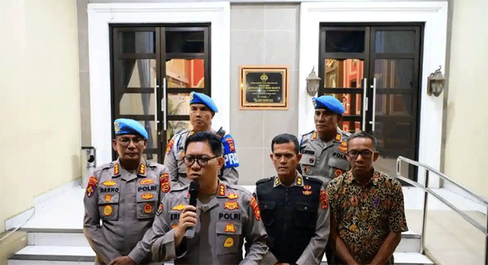 Polda Jambi menjatuhkan sanksi PTDH kepada lima anggota Polri
