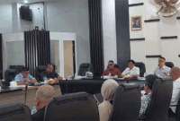 Syarif Fasha menghadiri pertemuan pembahasan PI bersama Pansus DPRD Provinsi Jambi, Rabu (12/8/2026).