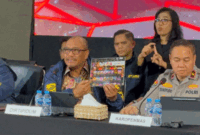 Dirtipidum Bareskrim Polri Brigjen Pol Wira Satya memberikan keterangan pers pengungkapan kasus judi online 2025-2026 di Bareskrim Polri, Jakarta, Jumat (14/8/2026). Foto: Rayyan Farhansyah/kumparan