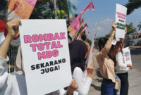 Aksi di CFD Jambi, Koalisi Pantau MBG Minta Program Makan Bergizi Gratis Dihentikan Sementara