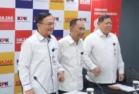 Pimpin oleh Gusrizal bersama anggota ketika kompresnsi pers di Jakarta 
.
