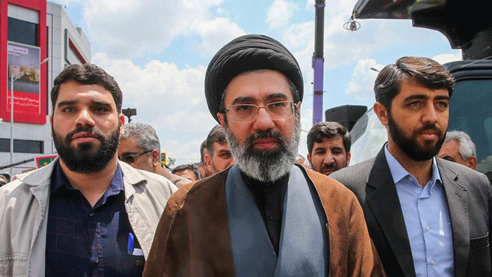 Foto: Pemimpin tertinggi Iran yang baru, Mojtaba Khamenei, putra kedua dari mendiang Pemimpin Tertinggi Iran Ayatollah Ali Khamenei, menghadiri rapat umum di Teheran, Iran, 31 Mei 2019. (via REUTERS/Hamid Forootan)
