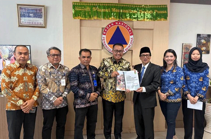 Wako Alfin menemui BNPB untuk mengajukan dukungan rehabilitasi infrastruktur dan penanganan bencana di Kota Sungai Penuh.