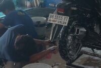 Proses pencucian Gen Auto Care berlokasi jalan Utama Desa Gedang Sungai Penuh gunakan Teknologi touchless shampoo.