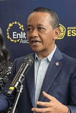 PLTS 100 GWp Disiapkan, Pemerintah Kebut Revisi RUPTL PLN