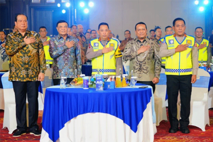 Kapolri Jenderal Polisi Listyo Sigit Prabowo meluncurkan Sistem Pembayaran Denda Tilang melalui Digital Korlantas dan STNK Digital dalam acara Syukuran Hari Lalu Lintas Bhayangkara ke-71 Tahun 2026 di Hotel Bidakara, Jakarta, Jumat (25/9/2026). Foto: Dok. Polri