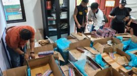 Rokok diduga ilegal yang berhasil diamankan, banyak lagi jenis rokok lain tidak sesui pita cukai yang sama masih beredar