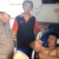 Ketua DPC PDI-P Kota  Sungai Penuh Hardizal besuk ketua PAC Tanah Kampung M Latif dirawat.