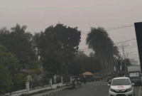 ISPU Sungai Penuh mencapai 106,08 dan masuk kategori tidak sehat. DLH mengimbau masyarakat memakai masker dan mengurangi aktivitas luar ruangan.