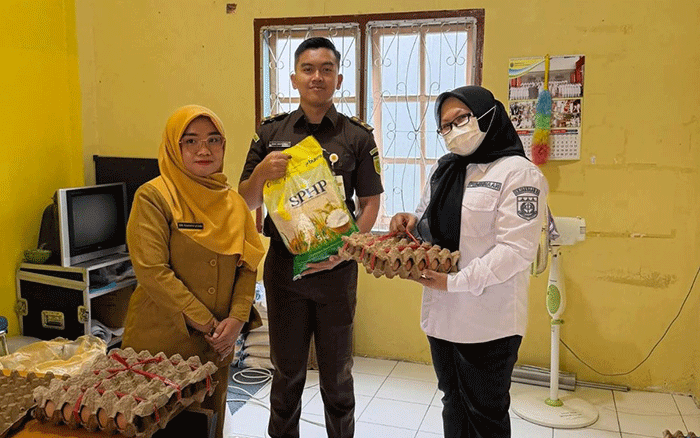 Kejari Sungai Penuh mendukung Gerakan 3S untuk membantu warga membutuhkan. 