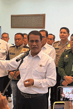 Amran Bertindak Tegas! 8 Pejabat Bapanas-Bulog Dicopot Buntut Dugaan Penyelewengan Beras SPHP