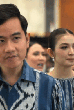 Gibran Akhirnya Buka Suara soal Putusan MK: “Saya Kuliah sampai S1 di Singapura”