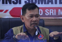 Kepala Badan Nasional Penanggulangan Bencana (BNPB) Kristomei Sianturi memimpin rapat koordinasi penanganan kebakaran hutan dan lahan (karhutla) bersama jajaran fokopimda Pemerintah Provinsi Sumatera Selatan di Kota Palembang, Sumatera Selatan, Minggu (18/10/2026)