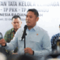 Kepala BGN Sudaryono saat penandatanganan Nota Kesepahaman antara BGN dan Tim Pembina Posyandu Pusat dalam rangkaian Rapat Penguatan Tata Kelola Lembaga Dekranas, TP PKK, dan TP Posyandu se-Indonesia Bagian Tengah di Bali, Kamis (22/10/2026). Foto: BGN