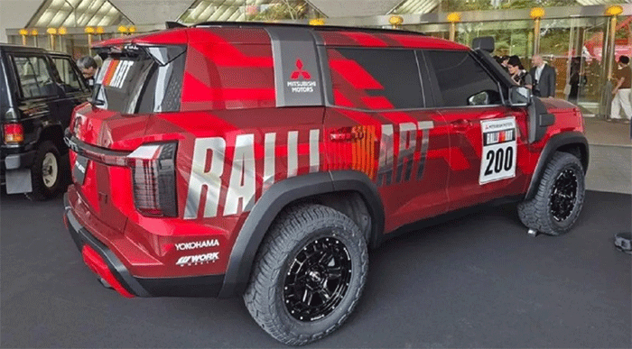 Mitsubishi Pajero generasi kelima rilis mesin diesel irit 14,1 km/liter. Pakai AdBlue lulus emisi Euro 6d
