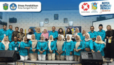 Pelajar Sungai Penuh mengikuti Festival Tunas Bahasa Ibu FTBI 2026 untuk melestarikan Bahasa Kerinci.